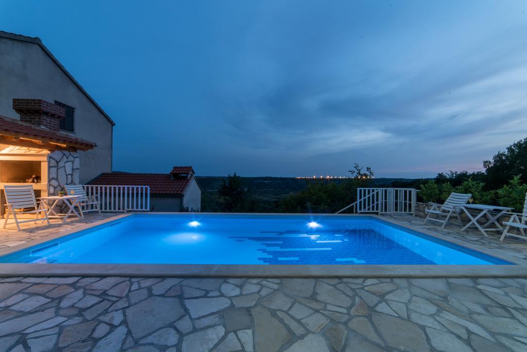 Olive Garden Apartments Čilipi Екстериор снимка
