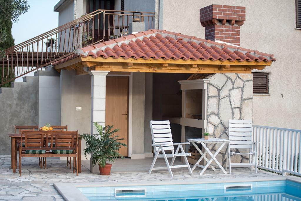 Olive Garden Apartments Čilipi Екстериор снимка